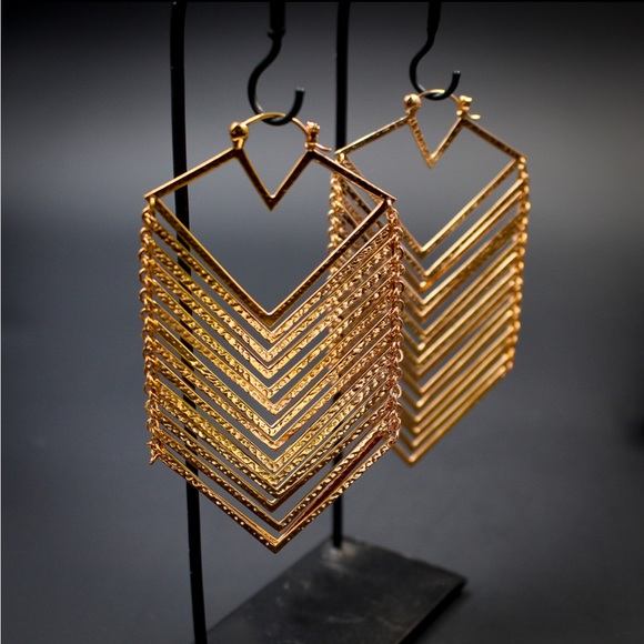 Tawapa Jewelry - Tawapa Chevron Earrings
